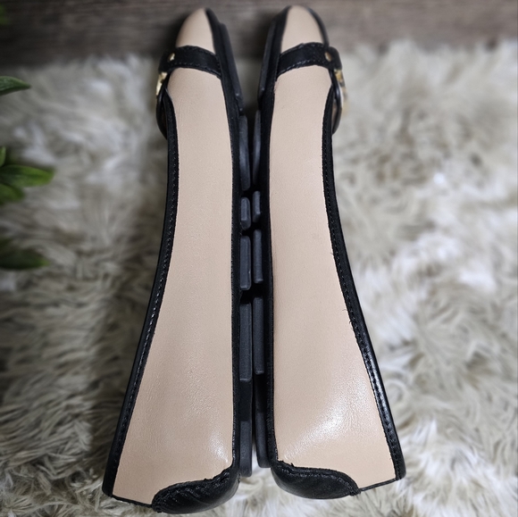 MICHAEL Michael Kors Fulton Flats - Picture 2 of 6